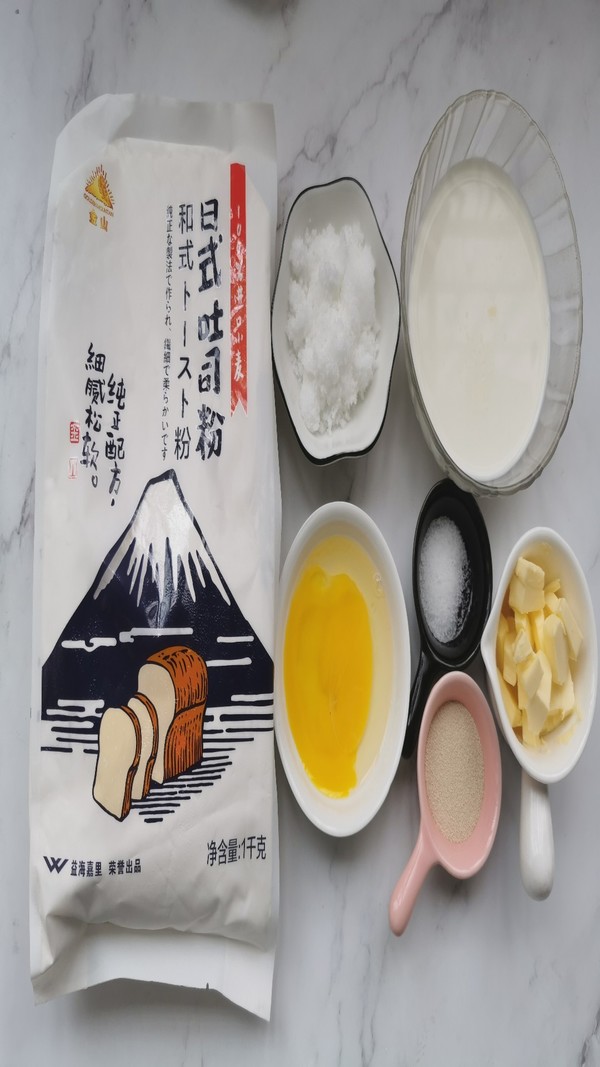 椰蓉吐司的做法-甜味烤菜譜