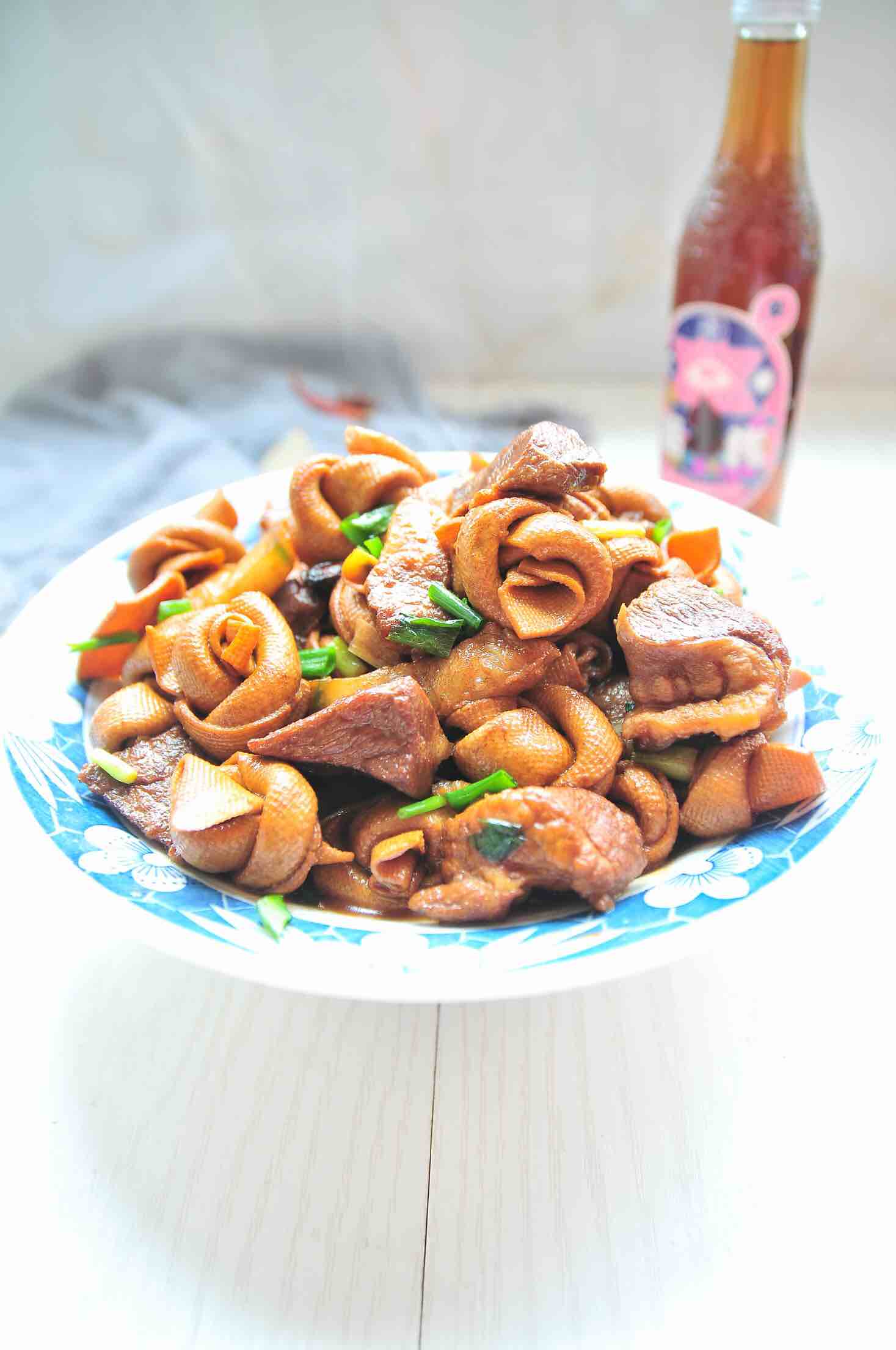 百葉結燒肉的做法-家常味燒菜譜-易網健康養生網 百葉結燒肉的做法-家常味燒菜譜