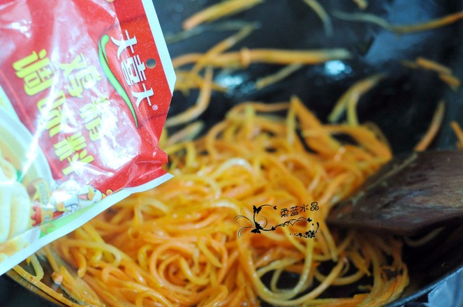 清炒胡蘿卜絲的做法-家常味炒菜譜