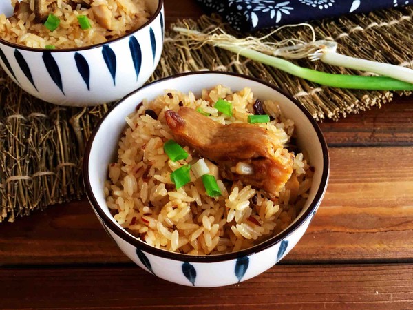 杏鮑菇排骨燜飯的做法-家常味燜菜譜-易網(wǎng)健康養(yǎng)生網(wǎng) 杏鮑菇排骨燜飯的做法-家常味燜菜譜