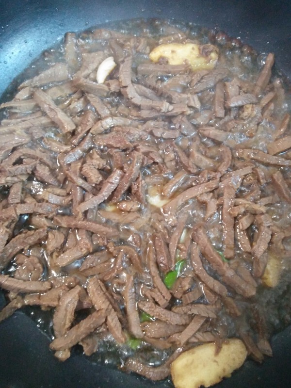 麻辣牛肉條的做法-香辣味炒菜譜