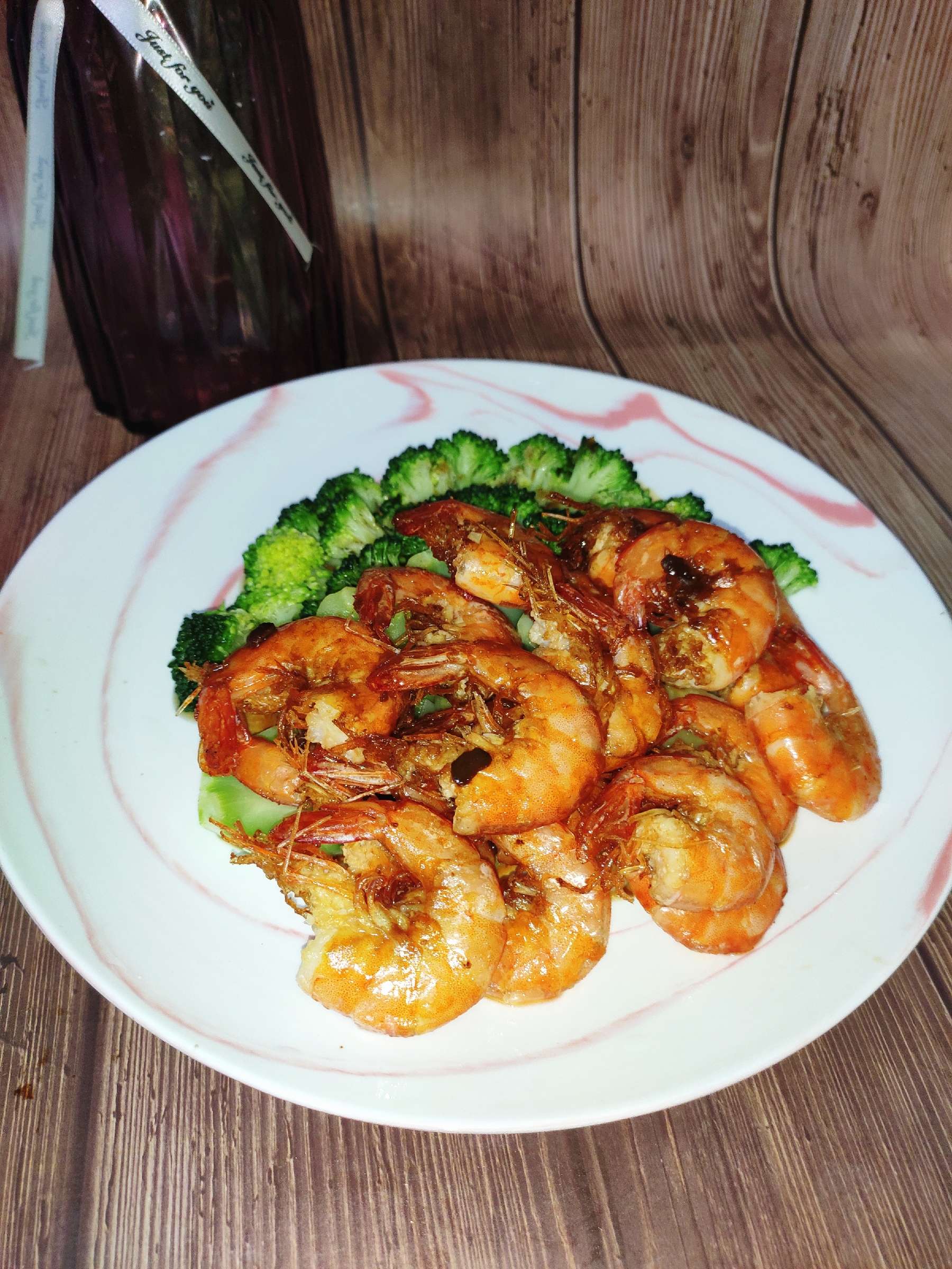 醬汁大蝦的做法-醬香味炸菜譜-易網健康養生網 醬汁大蝦的做法-醬香味炸菜譜