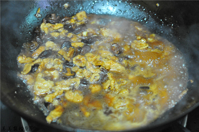 醬香水晶土豆丸子的做法-家常味燒菜譜-易網健康養生網 醬香水晶土豆丸子的做法-家常味燒菜譜