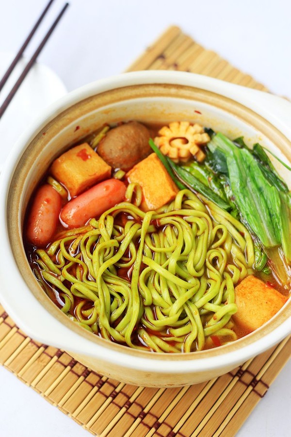 砂鍋面的做法-麻辣味煮菜譜-易網健康養生網 砂鍋面的做法-麻辣味煮菜譜