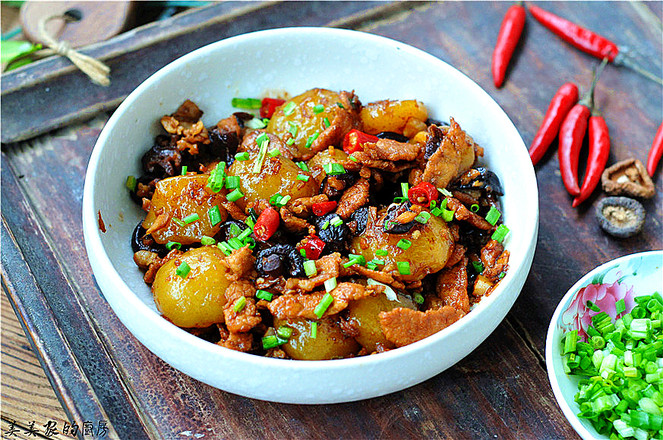 醬香水晶土豆丸子的做法-家常味燒菜譜-易網健康養生網 醬香水晶土豆丸子的做法-家常味燒菜譜