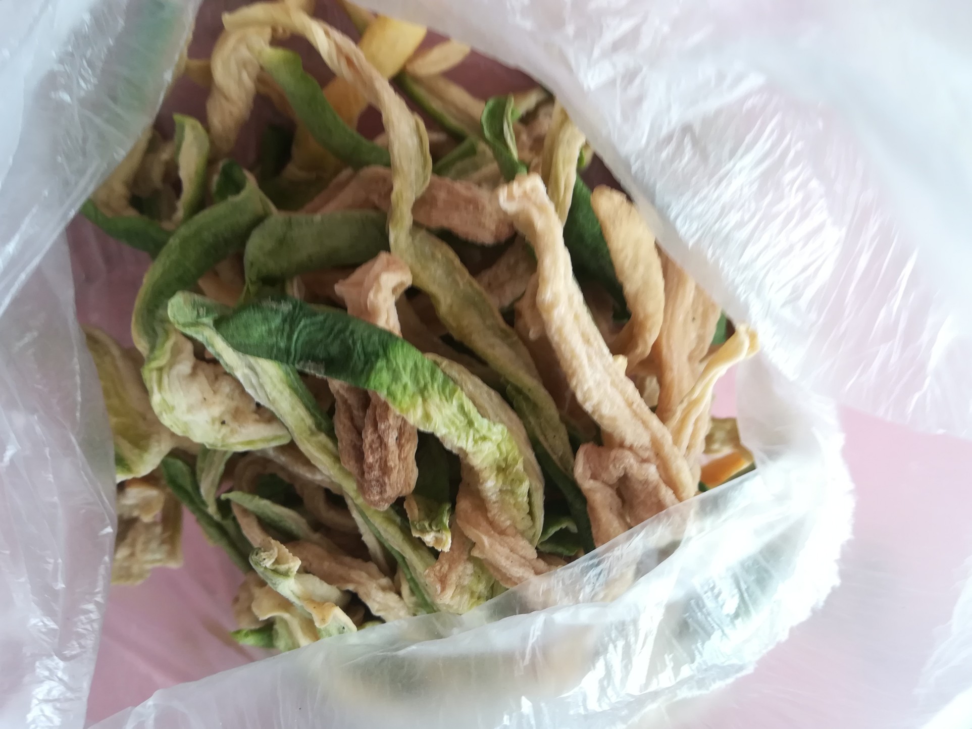 拌青蘿卜干的做法-咸鮮味拌菜譜-易網(wǎng)健康養(yǎng)生網(wǎng) 拌青蘿卜干的做法-咸鮮味拌菜譜