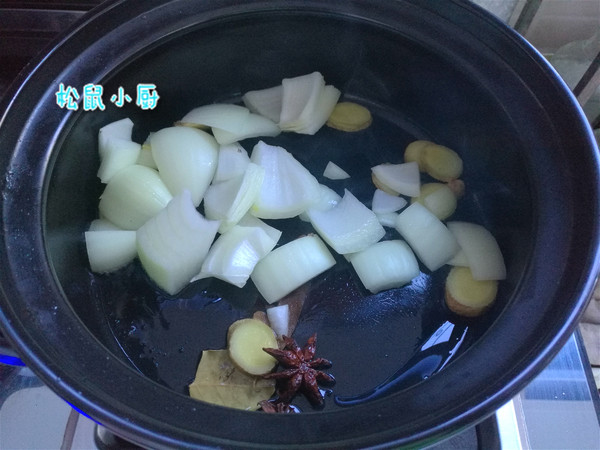 雞翅燜鍋的做法-家常味燜菜譜-易網健康養生網 雞翅燜鍋的做法-家常味燜菜譜