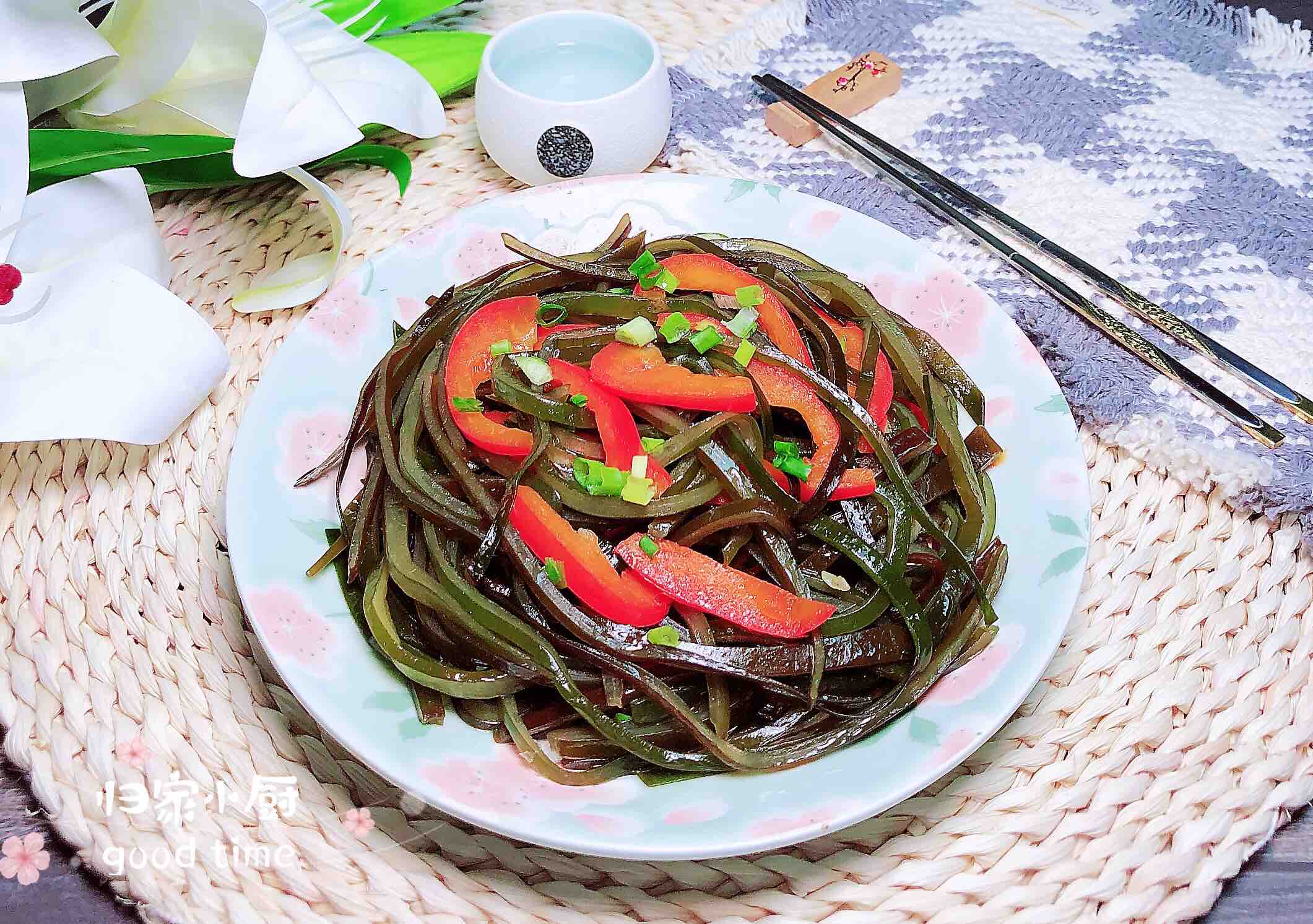 豬油香辣海帶絲的做法-咸鮮味炒菜譜