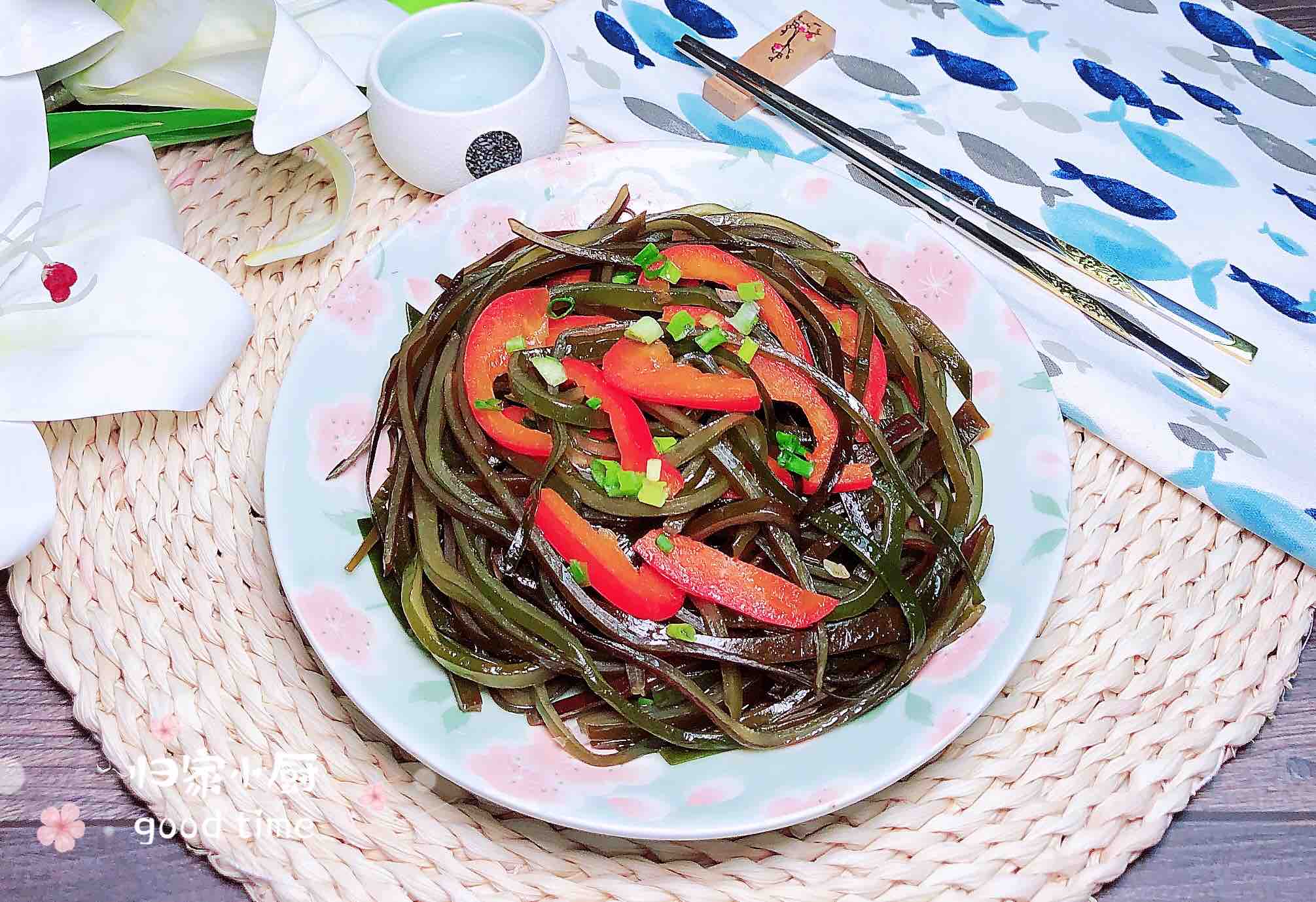 豬油香辣海帶絲的做法-咸鮮味炒菜譜