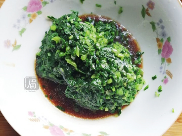 松子蓬花菜的做法-咸鮮味拌菜譜-易網(wǎng)健康養(yǎng)生網(wǎng) 松子蓬花菜的做法-咸鮮味拌菜譜