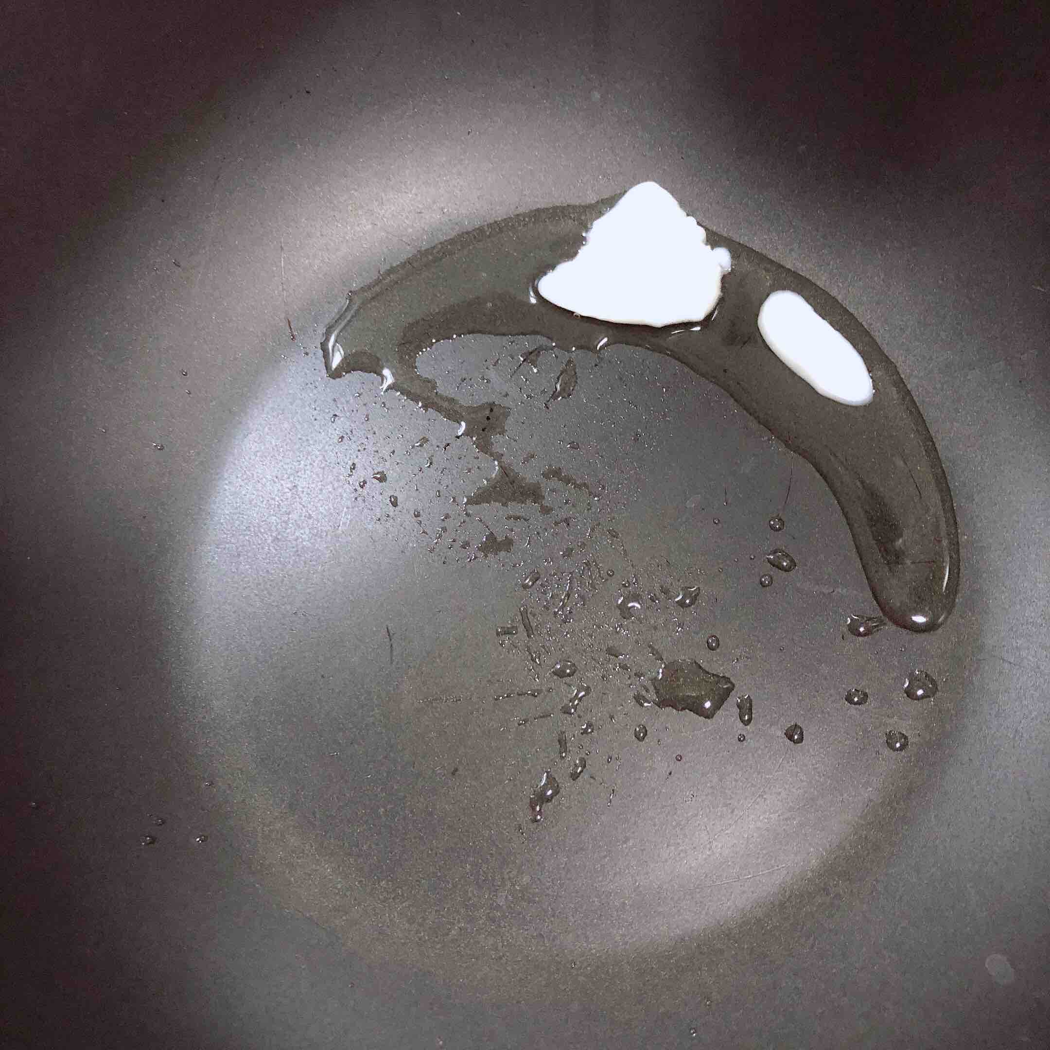 豬油香辣海帶絲的做法-咸鮮味炒菜譜