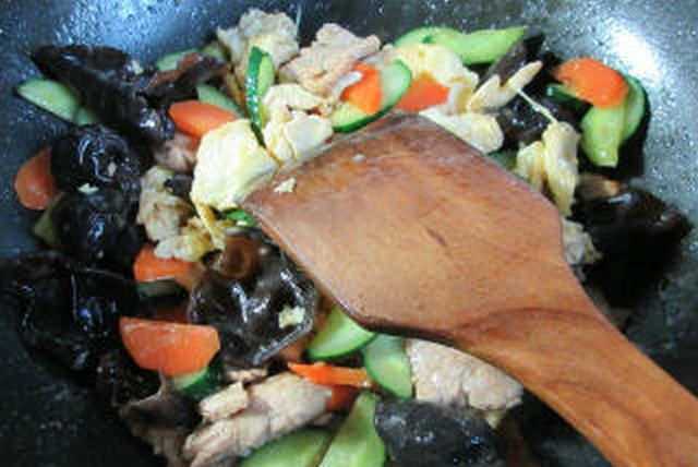 木須里脊肉的做法-家常味炒菜譜-易網(wǎng)健康養(yǎng)生網(wǎng) 木須里脊肉的做法-家常味炒菜譜