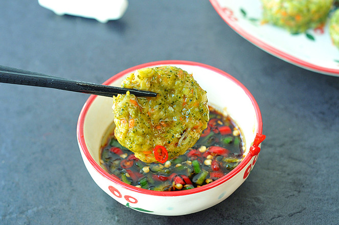 澆汁西藍花盞的做法-家常味蒸菜譜