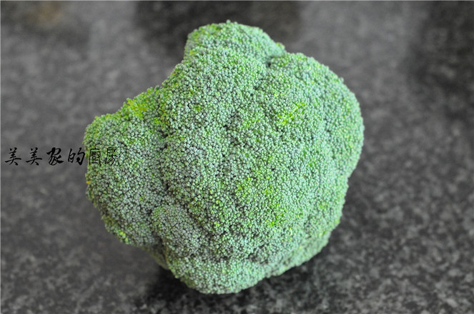 澆汁西藍花盞的做法-家常味蒸菜譜