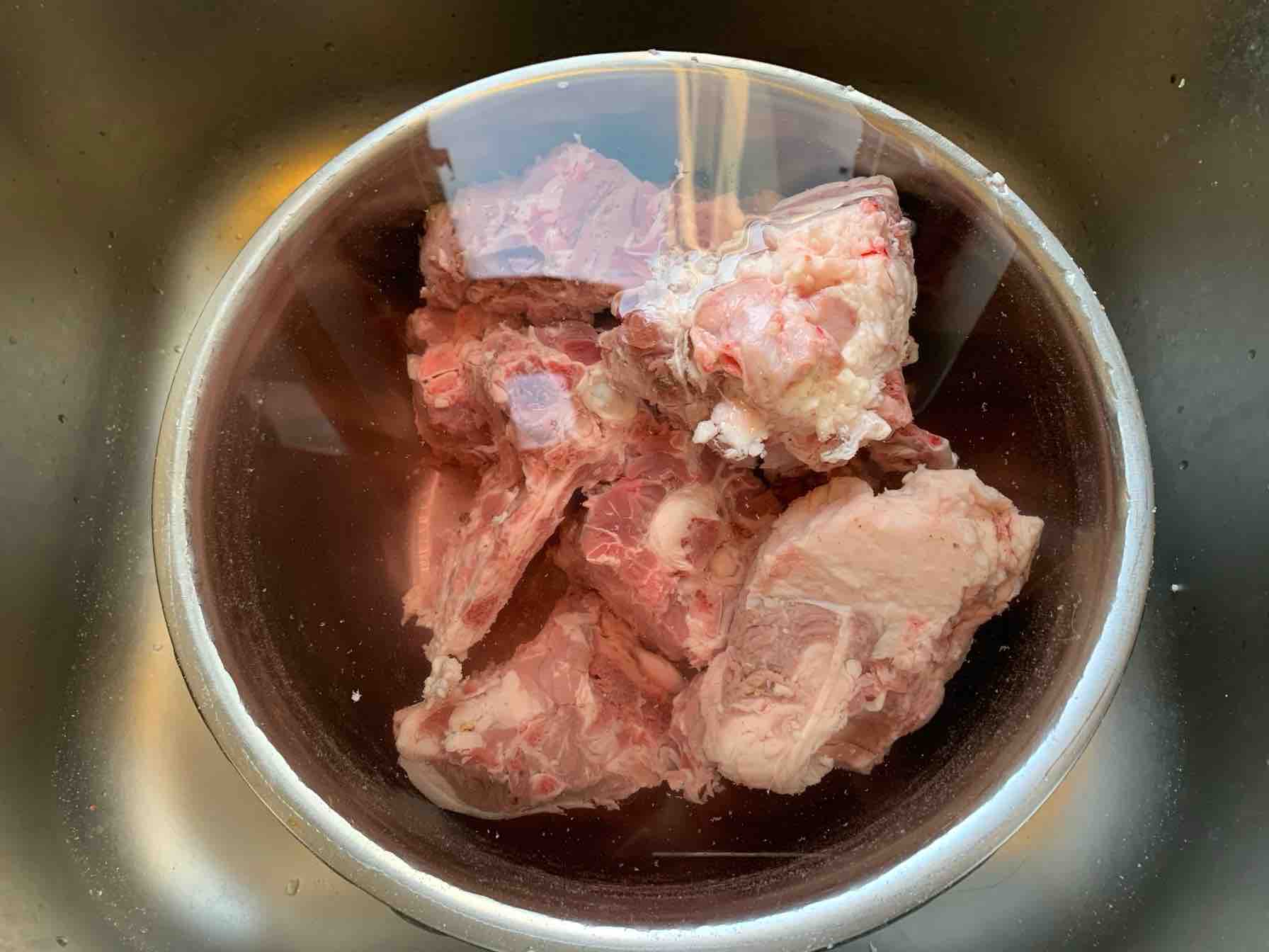 麻辣羊蝎子火鍋的做法-麻辣味燉菜譜-易網<a href=http://www.jsjjzhkt.cn/ target=_blank class=infotextkey>健康養生</a>網 麻辣羊蝎子火鍋的做法-麻辣味燉菜譜