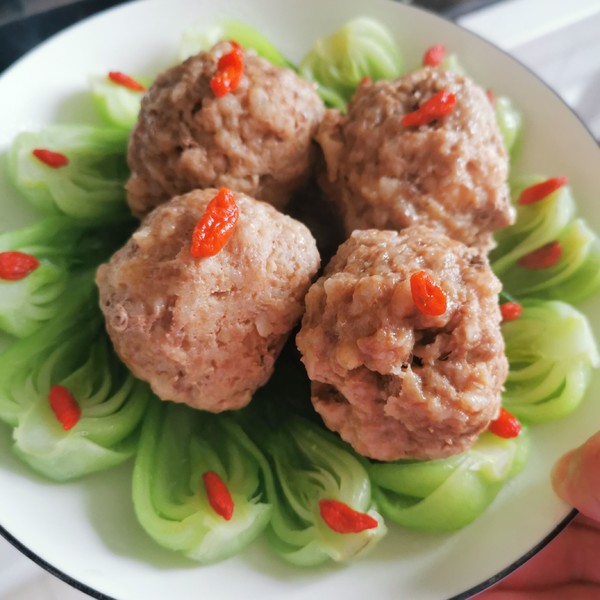 四喜丸子的做法-家常味蒸菜譜-易網(wǎng)健康養(yǎng)生網(wǎng) 四喜丸子的做法-家常味蒸菜譜