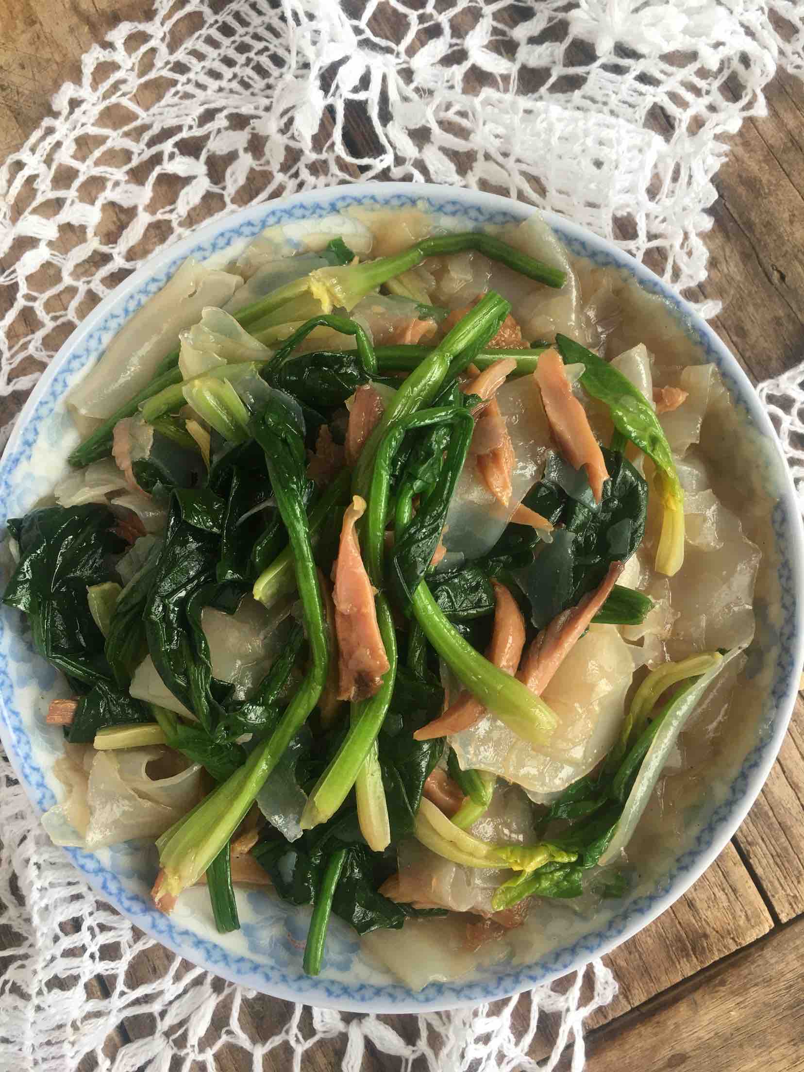 涼拌菠菜雞絲粉皮的做法-家常味拌菜譜
