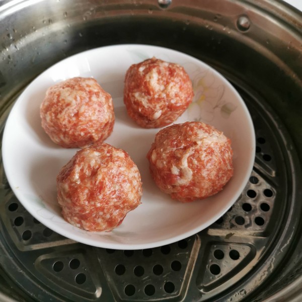 四喜丸子的做法-家常味蒸菜譜-易網(wǎng)健康養(yǎng)生網(wǎng) 四喜丸子的做法-家常味蒸菜譜