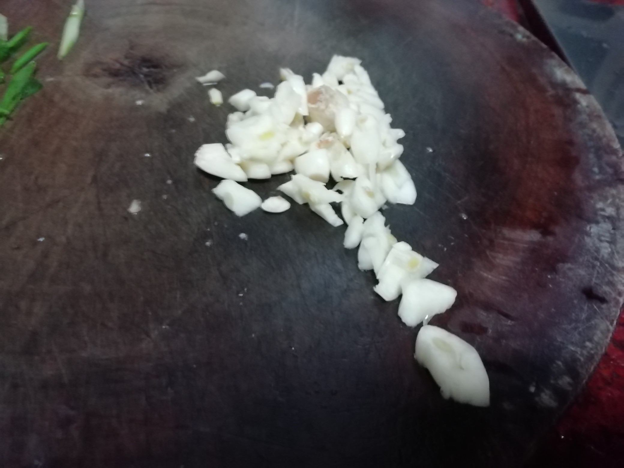 蒜香小菠菜的做法-家常味炒菜譜