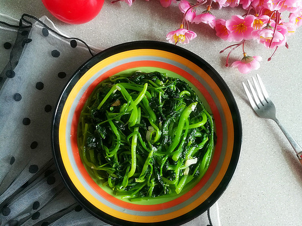 清炒芥藍的做法-家常味炒菜譜-易網健康養生網 清炒芥藍的做法-家常味炒菜譜