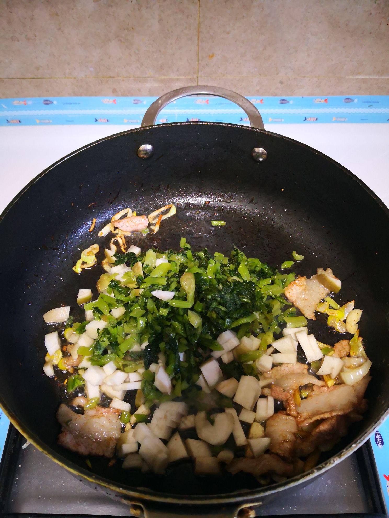 炒咸菜的做法-家常味炒菜譜-易網(wǎng)健康養(yǎng)生網(wǎng) 炒咸菜的做法-家常味炒菜譜