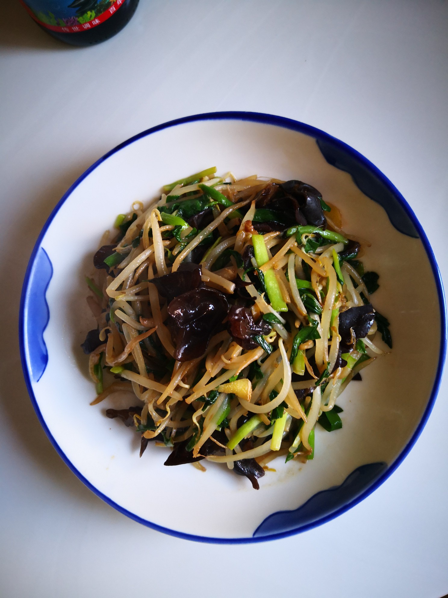 韭菜炒木耳的做法-家常味炒菜譜-易網(wǎng)健康養(yǎng)生網(wǎng) 韭菜炒木耳的做法-家常味炒菜譜