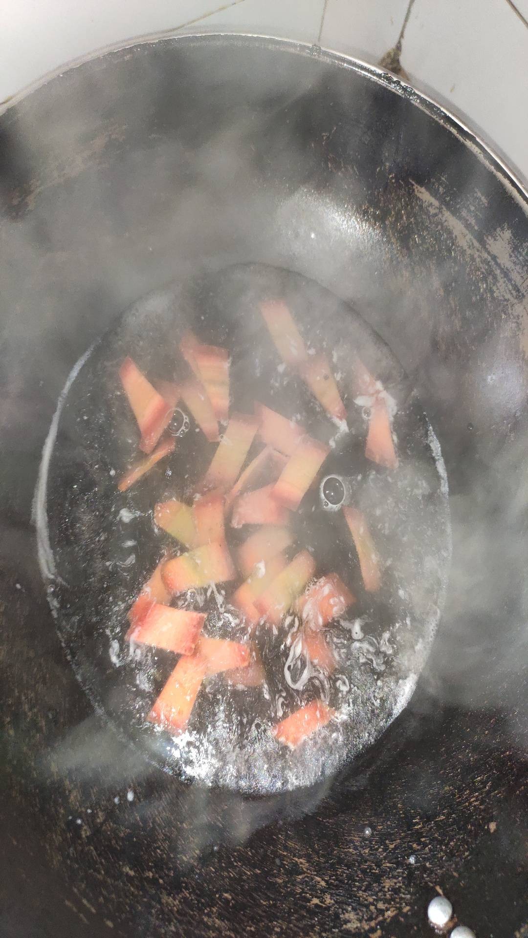 涼拌鮮銀耳的做法-酸甜味拌菜譜-易網健康養生網 涼拌鮮銀耳的做法-酸甜味拌菜譜