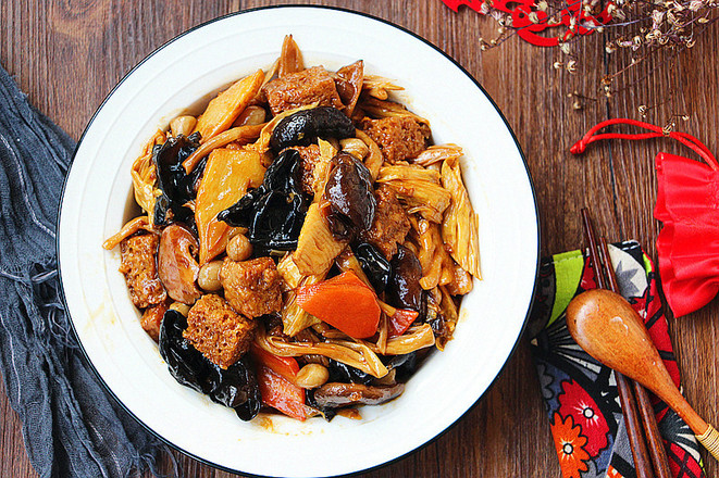 八寶素什錦的做法-其它口味燒菜譜-易網(wǎng)健康養(yǎng)生網(wǎng) 八寶素什錦的做法-其它口味燒菜譜