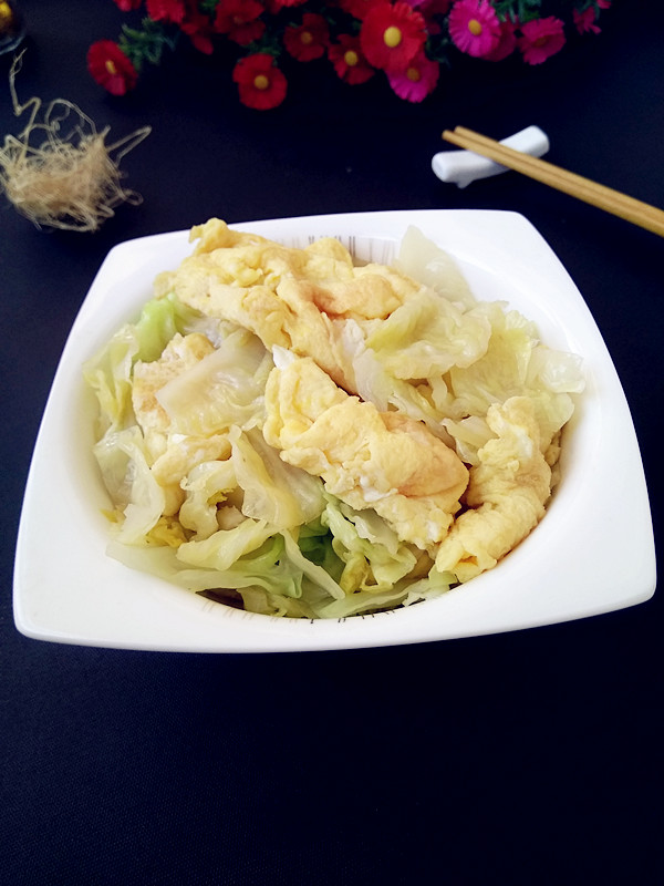 包菜炒雞蛋的做法-咸鮮味炒菜譜-易網(wǎng)健康養(yǎng)生網(wǎng) 包菜炒雞蛋的做法-咸鮮味炒菜譜