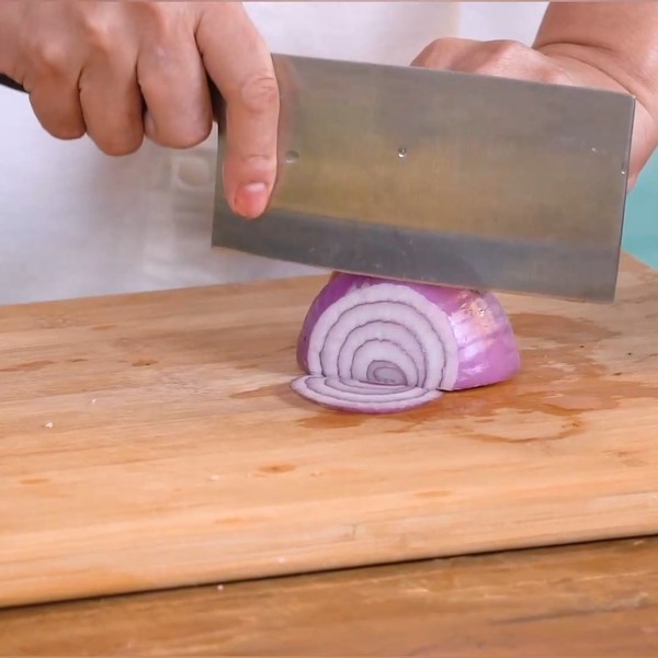 戴軍下廚做湯小調壽喜鍋,超鮮的做法-咸鮮味煮菜譜-易網健康養生網 戴軍下廚做湯小調壽喜鍋,超鮮的做法-咸鮮味煮菜譜