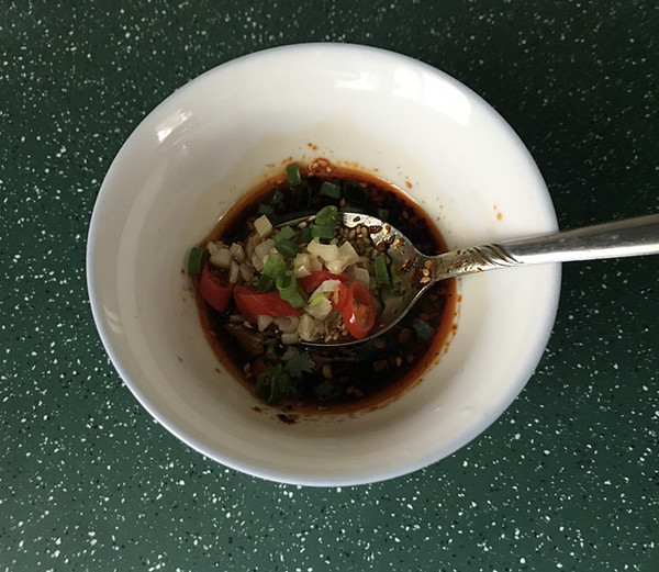 Q彈豬皮凍的做法-酸辣味凍菜譜