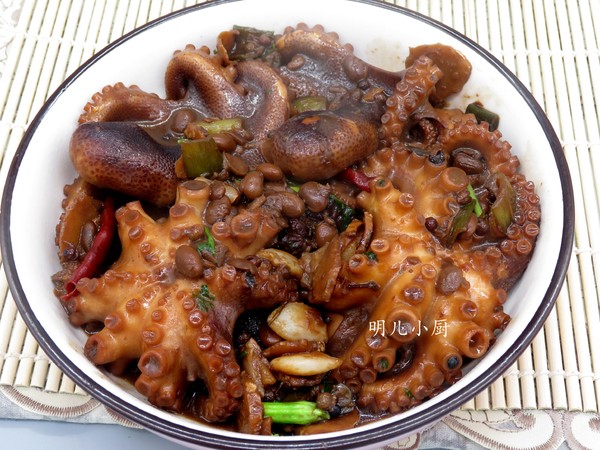 爆頭八爪魚的做法-家常味燉菜譜-易網(wǎng)健康養(yǎng)生網(wǎng) 爆頭八爪魚的做法-家常味燉菜譜