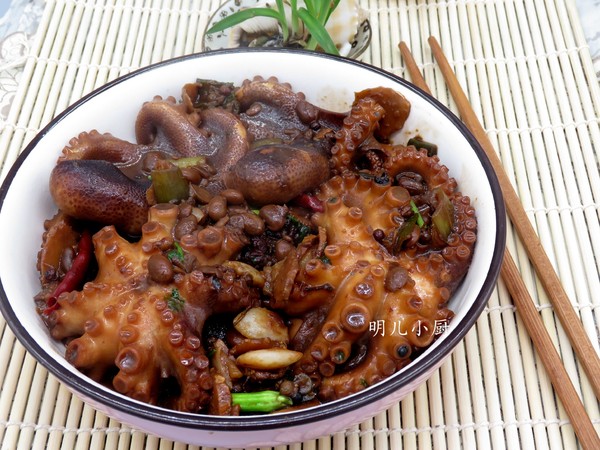 爆頭八爪魚的做法-家常味燉菜譜-易網(wǎng)健康養(yǎng)生網(wǎng) 爆頭八爪魚的做法-家常味燉菜譜