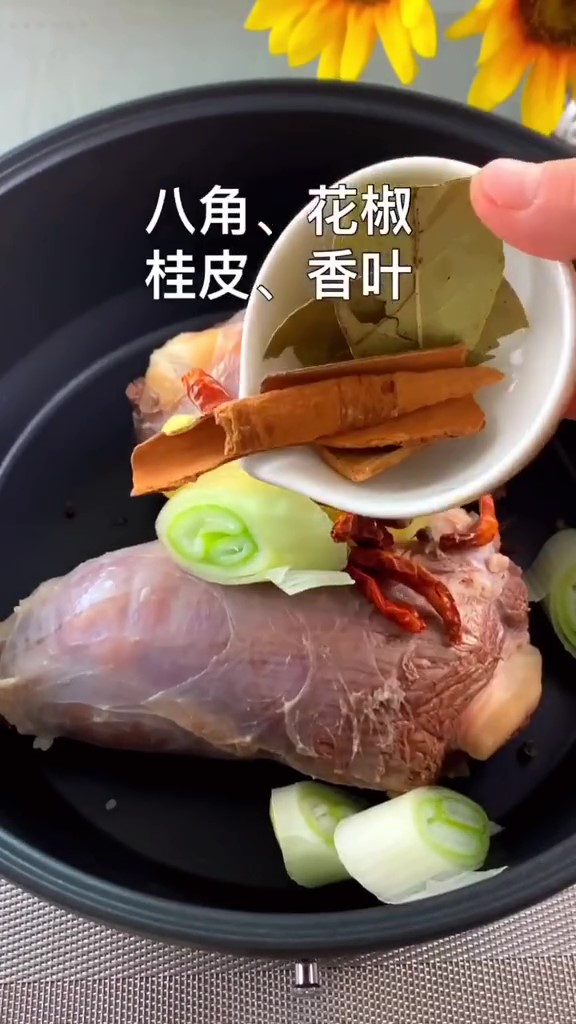 年夜飯上的鹵牛肉的做法-咸鮮味煮菜譜