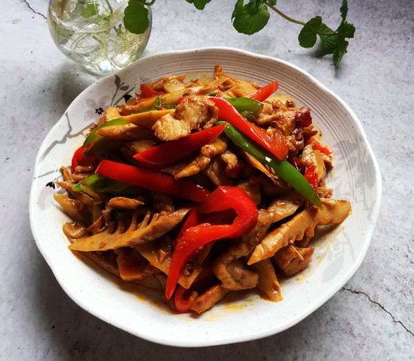 春筍炒瘦肉的做法-香辣味炒菜譜