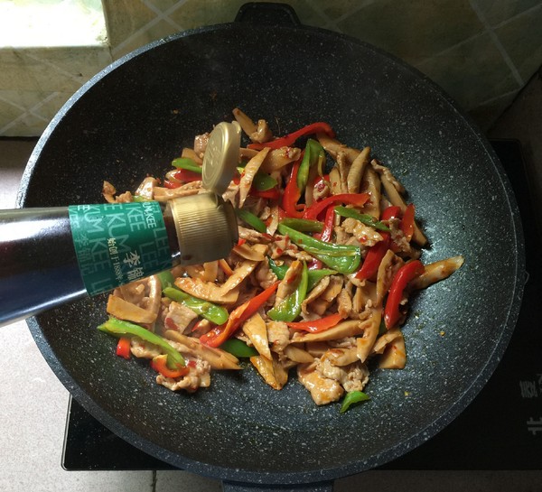 春筍炒瘦肉的做法-香辣味炒菜譜