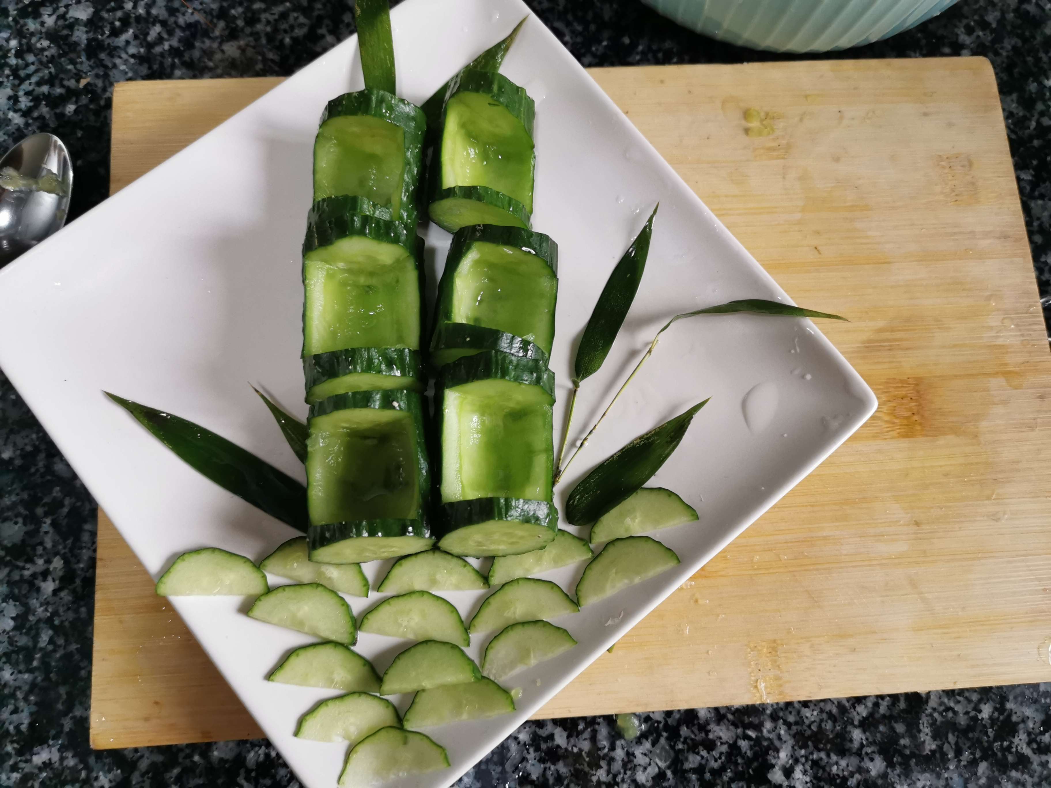 翠竹報春節(jié)節(jié)高的做法-家常味拌菜譜-易網(wǎng)健康養(yǎng)生網(wǎng) 翠竹報春節(jié)節(jié)高的做法-家常味拌菜譜