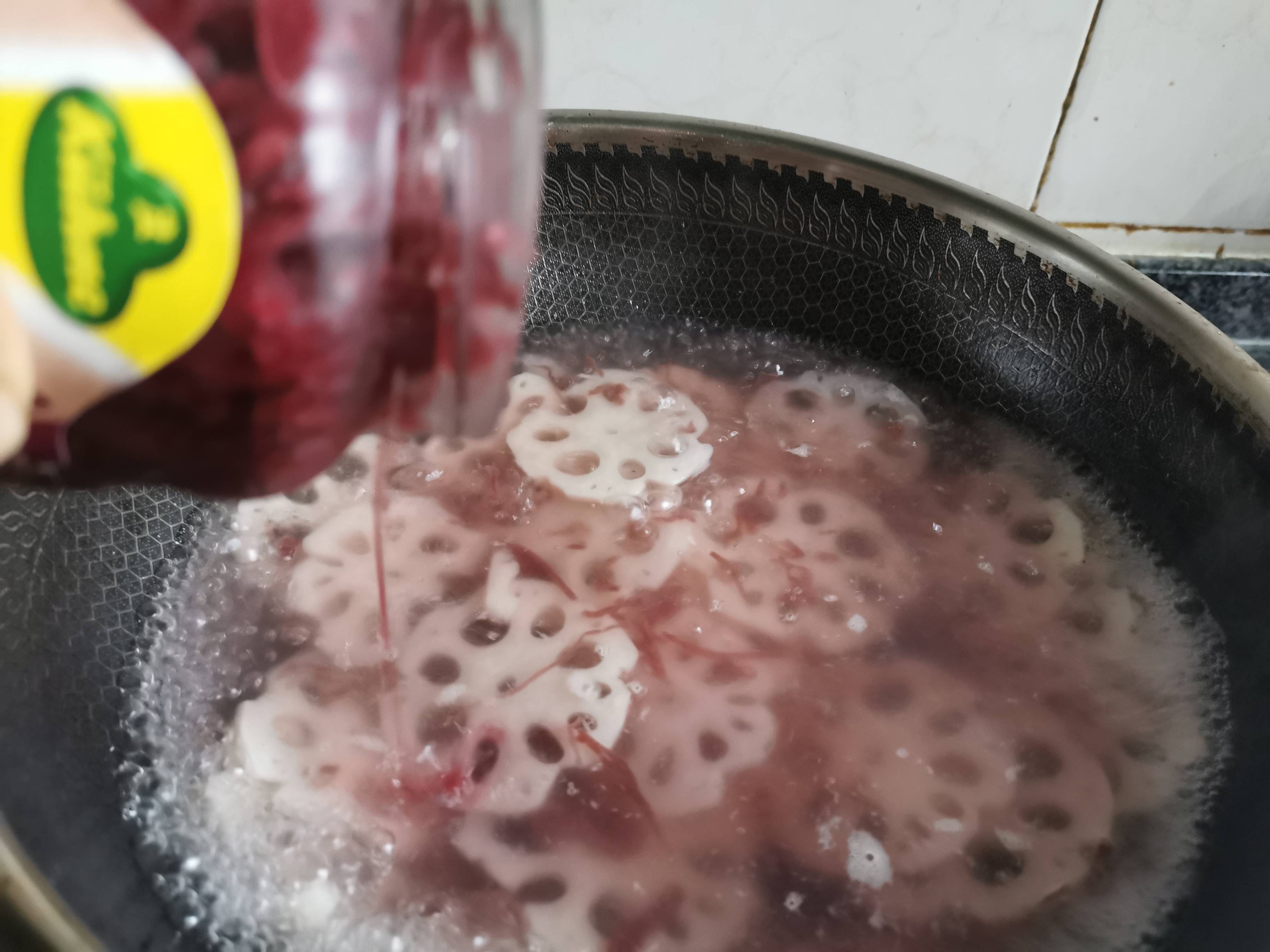 糖醋蓮藕的做法-酸甜味腌菜譜