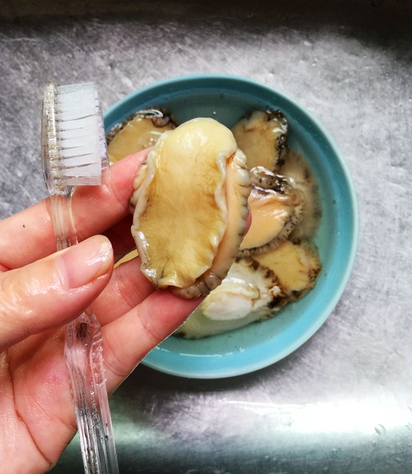 金銀蒜蒸鮑魚的做法-蒜香味蒸菜譜