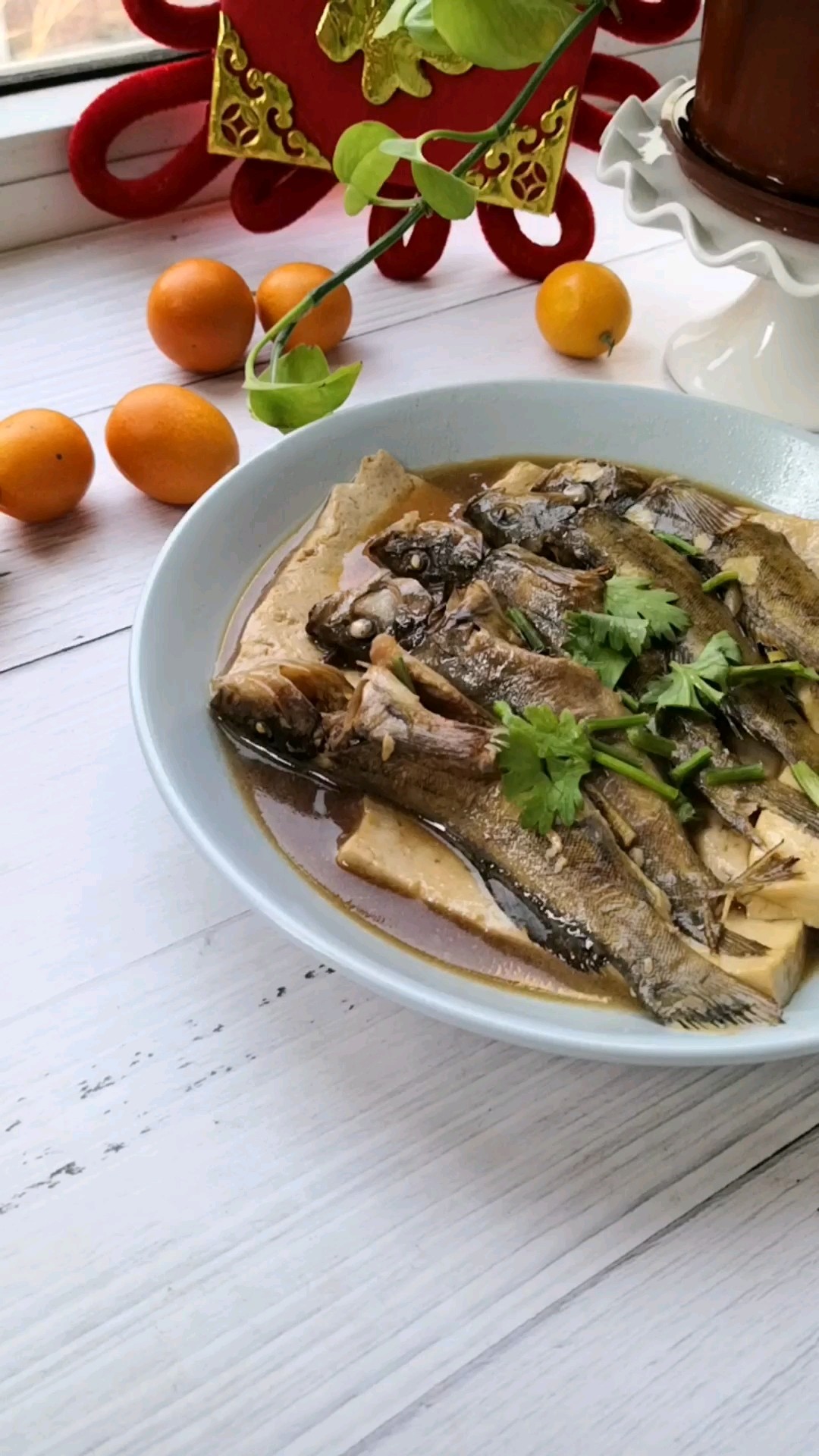 小黃魚燉豆腐的做法-咸鮮味燉菜譜