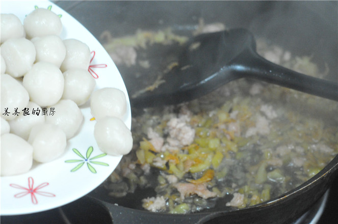 炒糯米糍的做法-家常味炒菜譜-易網(wǎng)健康養(yǎng)生網(wǎng) 炒糯米糍的做法-家常味炒菜譜