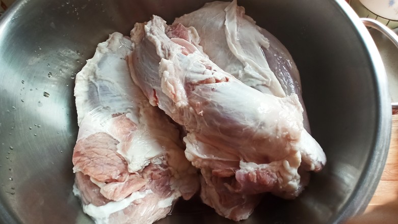 醬牛肉的做法-醬香味煮菜譜-易網(wǎng)<a href=http://www.jsjjzhkt.cn/ target=_blank class=infotextkey>健康養(yǎng)生</a>網(wǎng) 醬牛肉的做法-醬香味煮菜譜