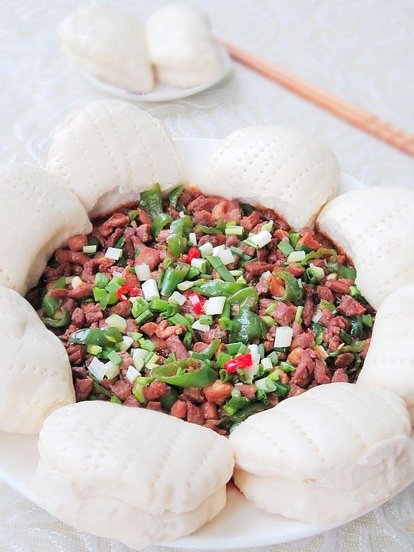 牛肉夾餅的做法-家常味炒菜譜-易網(wǎng)健康養(yǎng)生網(wǎng) 牛肉夾餅的做法-家常味炒菜譜