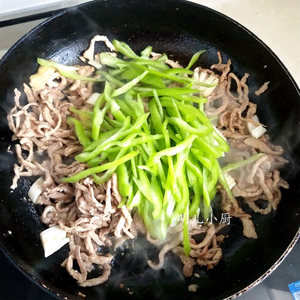 青椒炒肉絲的做法-家常味炒菜譜
