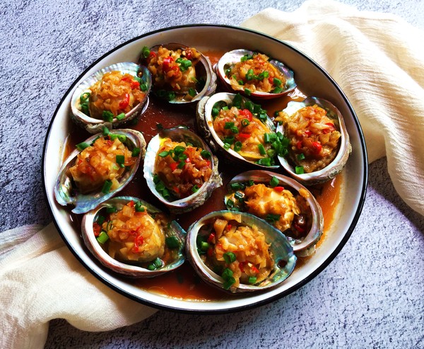 金銀蒜蒸鮑魚的做法-蒜香味蒸菜譜