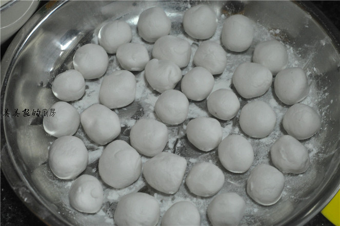 炒糯米糍的做法-家常味炒菜譜-易網(wǎng)健康養(yǎng)生網(wǎng) 炒糯米糍的做法-家常味炒菜譜