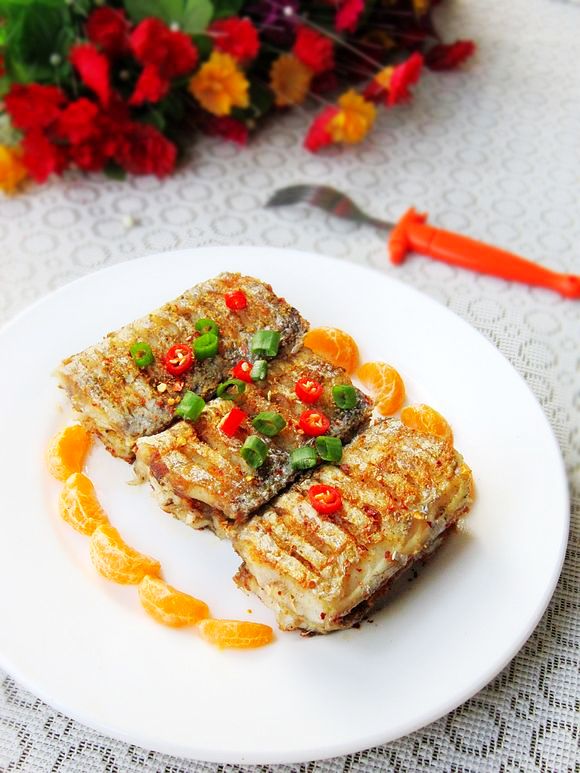 孜然香煎帶魚的做法-其它口味煎菜譜-易網健康養生網 孜然香煎帶魚的做法-其它口味煎菜譜