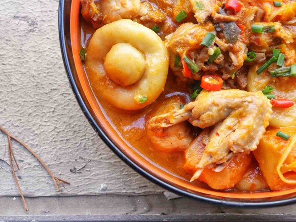 土豆仿蘑菇南瓜燜雞塊的做法-家常味煮菜譜-易網健康養生網 土豆仿蘑菇南瓜燜雞塊的做法-家常味煮菜譜