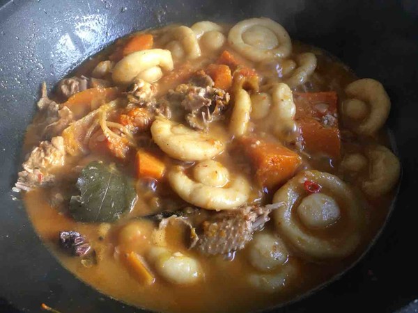 土豆仿蘑菇南瓜燜雞塊的做法-家常味煮菜譜-易網健康養生網 土豆仿蘑菇南瓜燜雞塊的做法-家常味煮菜譜