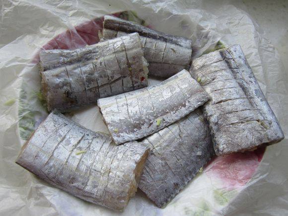 孜然香煎帶魚的做法-其它口味煎菜譜-易網健康養生網 孜然香煎帶魚的做法-其它口味煎菜譜